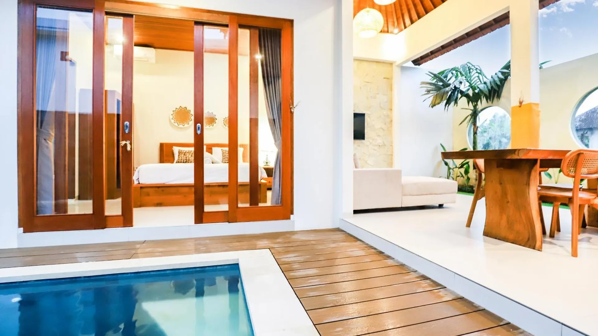 Dua Art Villa 1: Creative Space Near Titibatu Club Ubud