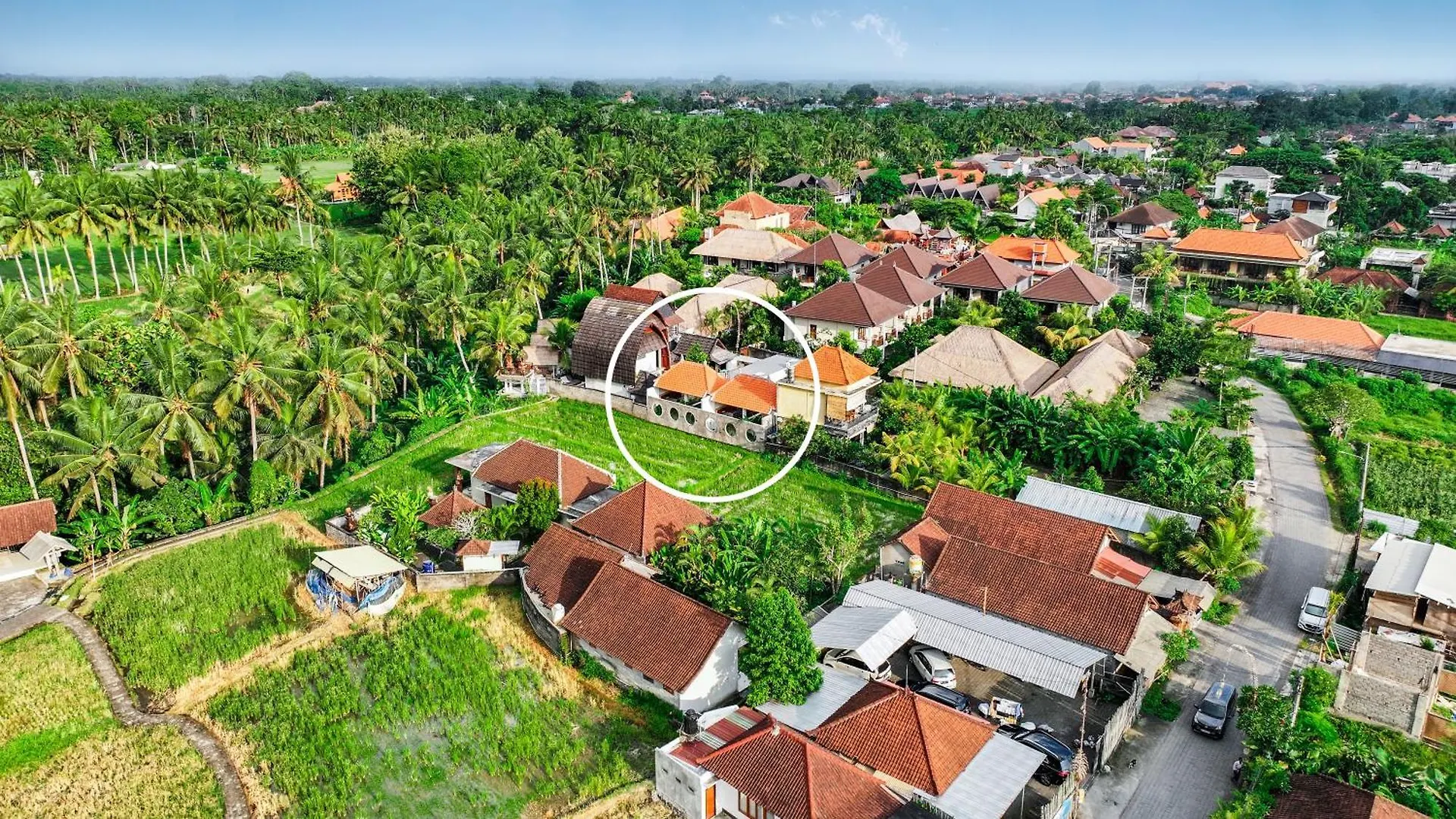 Dua Art Villa 1: Creative Space Near Titibatu Club Ubud  0*, Ubud (Bali)