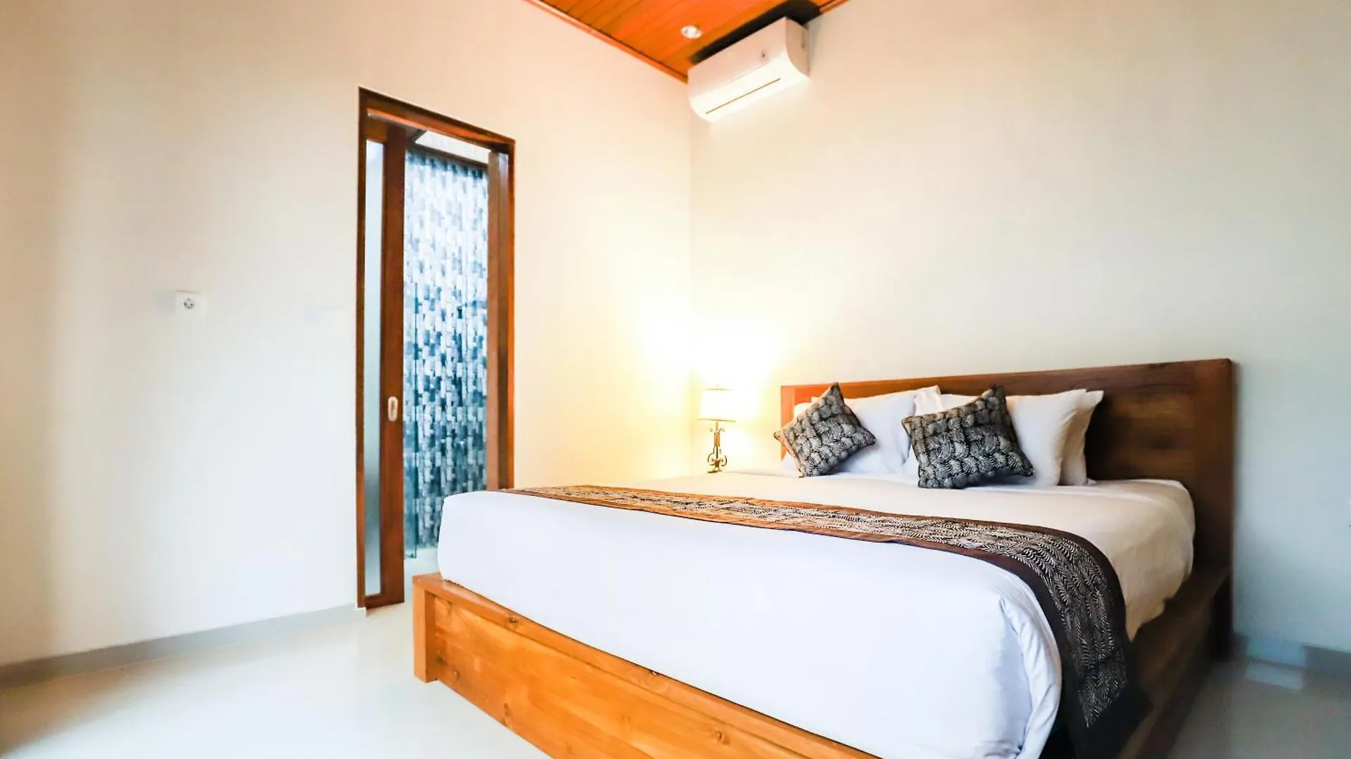 Dua Art Villa 1: Creative Space Near Titibatu Club Ubud  Ubud (Bali)