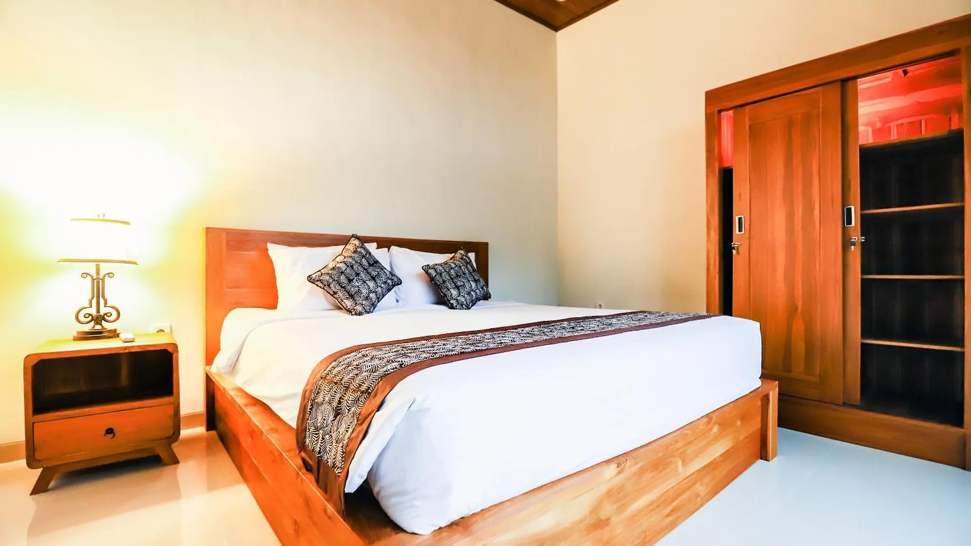 Dua Art Villa 1: Creative Space Near Titibatu Club Ubud 0*,  Indonezja